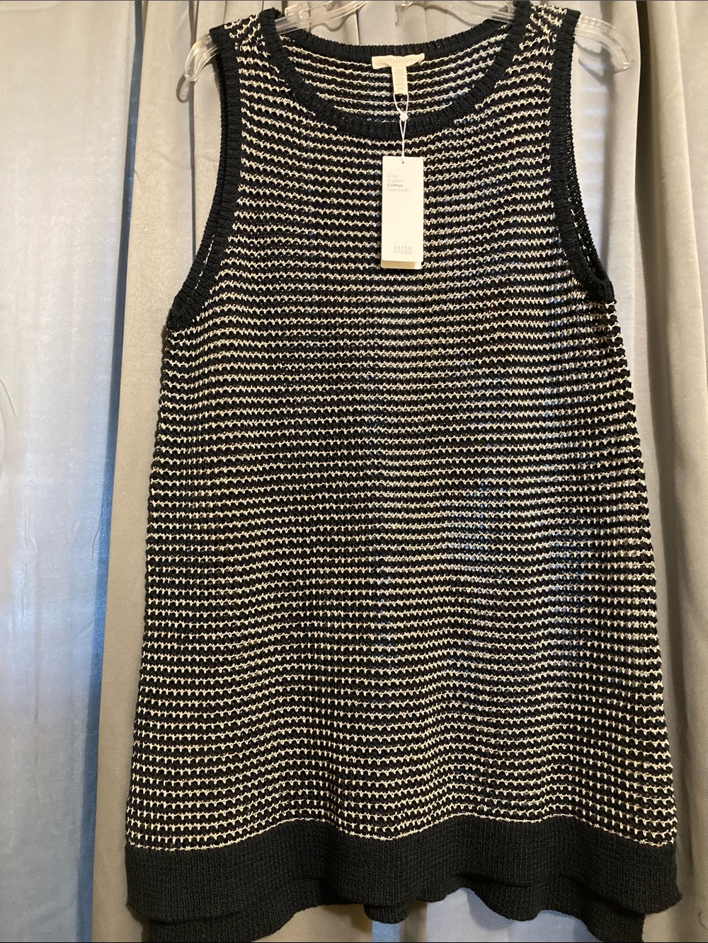 EILEEN FISHER black and cream striped organic cotton mesh tank top,
SIZE Large